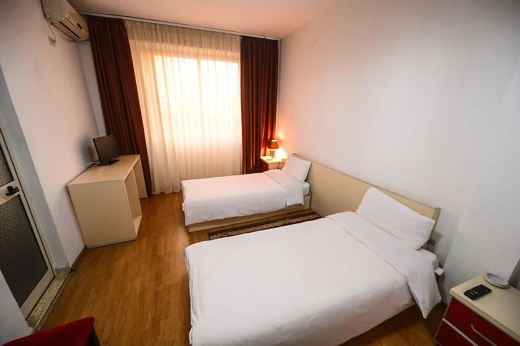 Hotel Argenti Шкодер